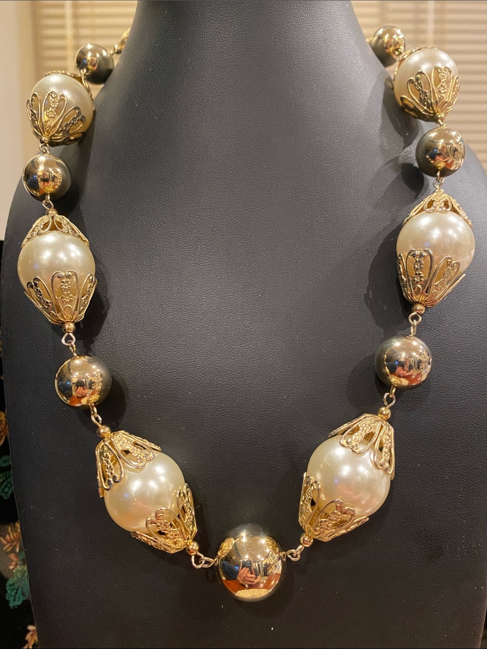 Gold Tone & Faux Pearl Statement Necklace - Elegant Women's Jewelry